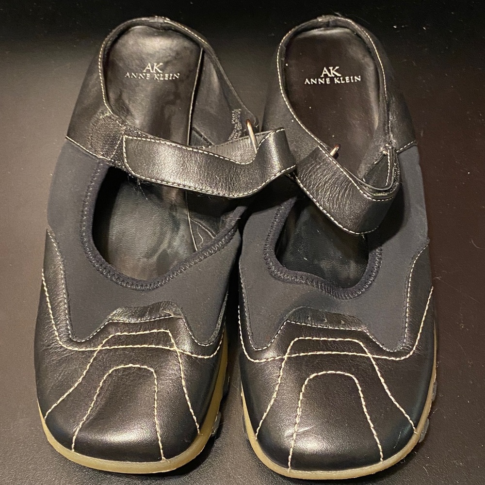 Anne Klein vintage Black Strap Shoes